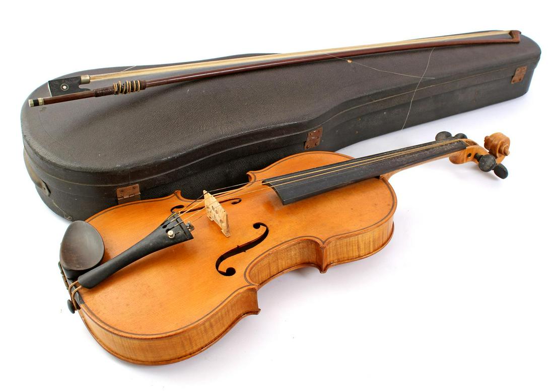 Violin with bow in case, marked Luigi Galimberti (1 of 1)