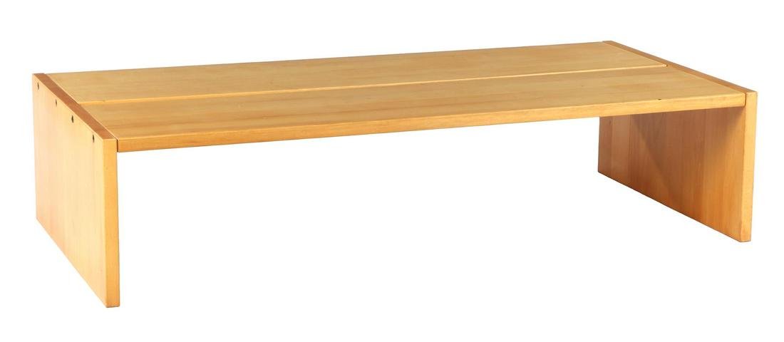 Birch wood coffee table: Birch wood coffee table b.u. 4 shelves, 35 cm high and top size 150x71 cm