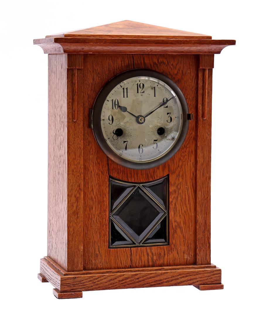Kienzle Art Deco table clock (1 of 1)