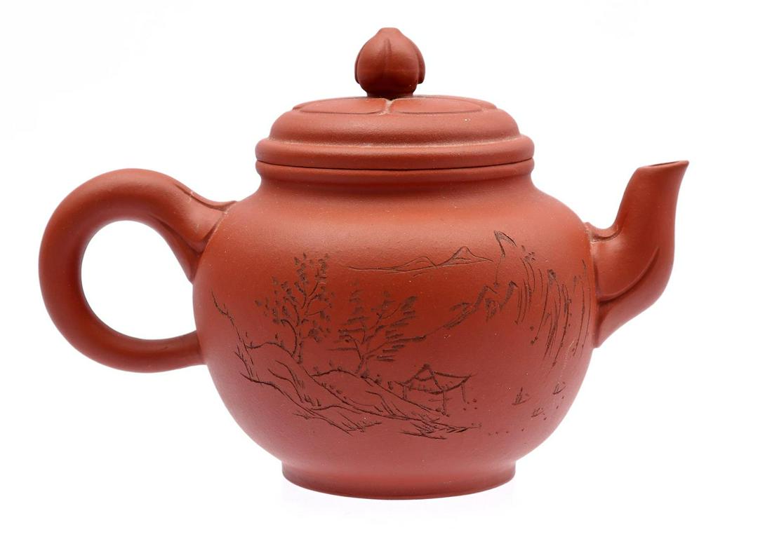 Earthenware Yixing teapot (1 of 2)