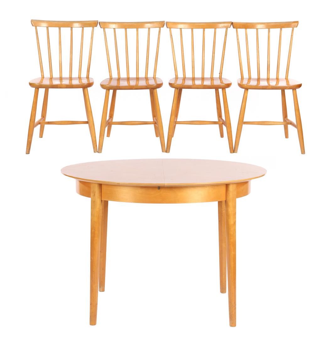 Cees Braakman (1917-1995): Cees Braakman (1917-1995)Birch veneer dining area b.u. round dining room table with rocker top 50 cm, design Cees Braakman for Pastoe, model TB05, Netherlands design year 1955, 73 cm high and 104 cm d