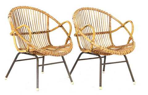 2 rattan armchairs: 2 rattan armchairs with black lacquered metal frame, Rohe Noordwolde