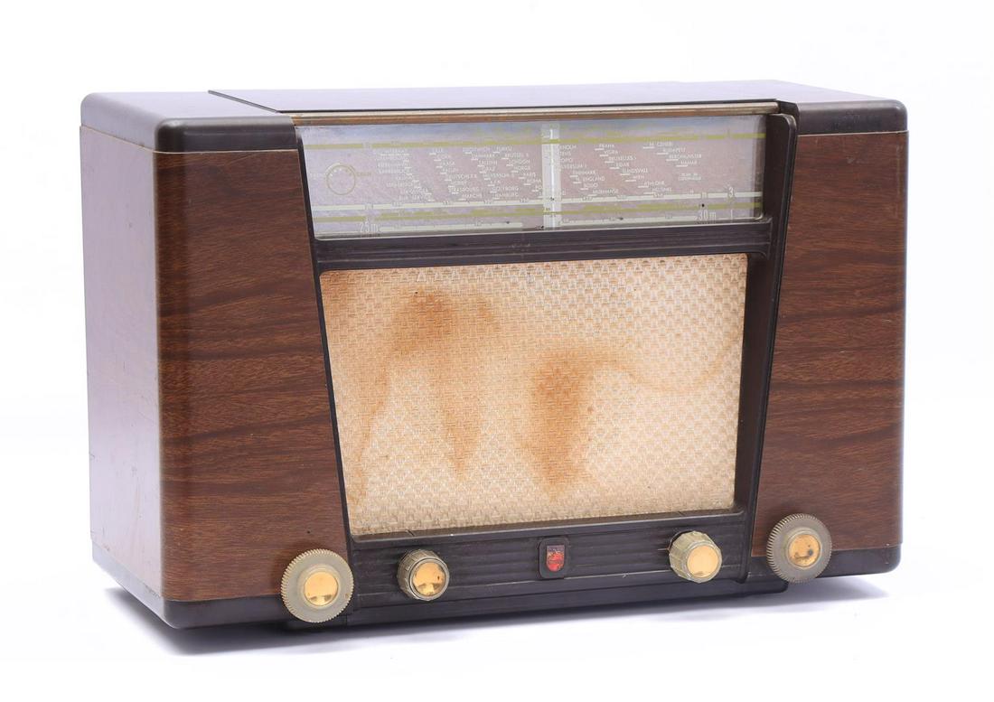 Philips radio (1 of 1)