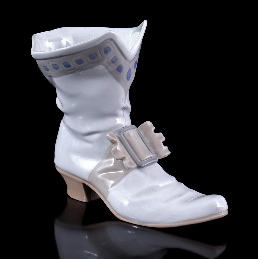 Lladro porcelain statue (1 of 1)