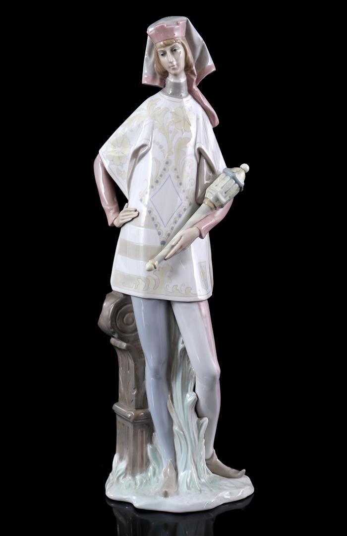 Lladro porcelain statue (1 of 1)