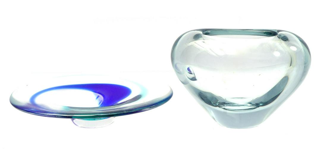 Bernard Heesen, Glass bowl: Bernard Heesen (1958-)Glass bowl, marked Oude Horn 1992, 18 cm diameter and glass vase, marked Holmegaard 15919