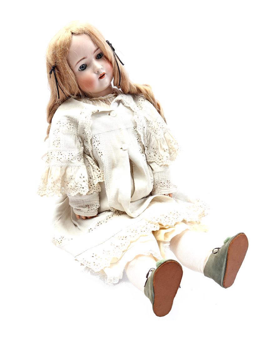 Porcelain doll, Bruno Schmid (1 of 1)