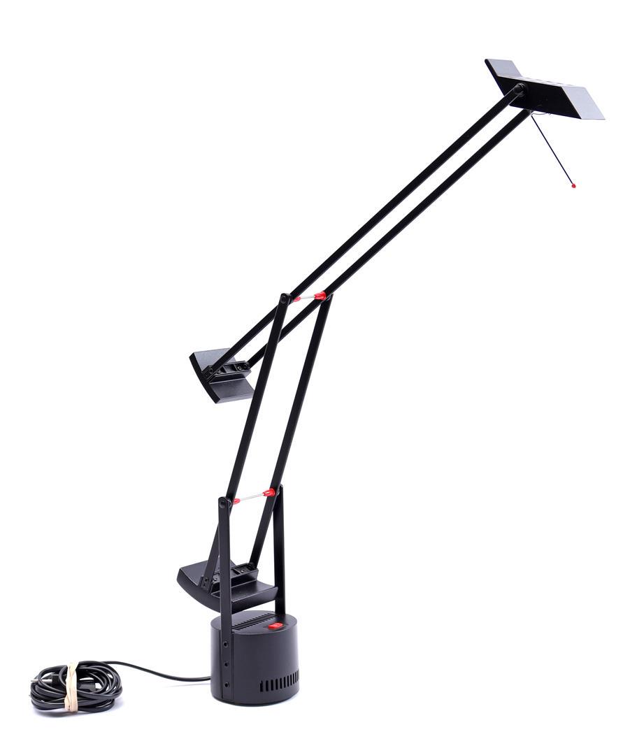Richard Sapper (1932-2015) Black metal table lamp: Richard Sapper (1932-2015)Black metal table lamp with counterweights, Richard Sapper for Artemide, model Tizio, approx. 60 cm high