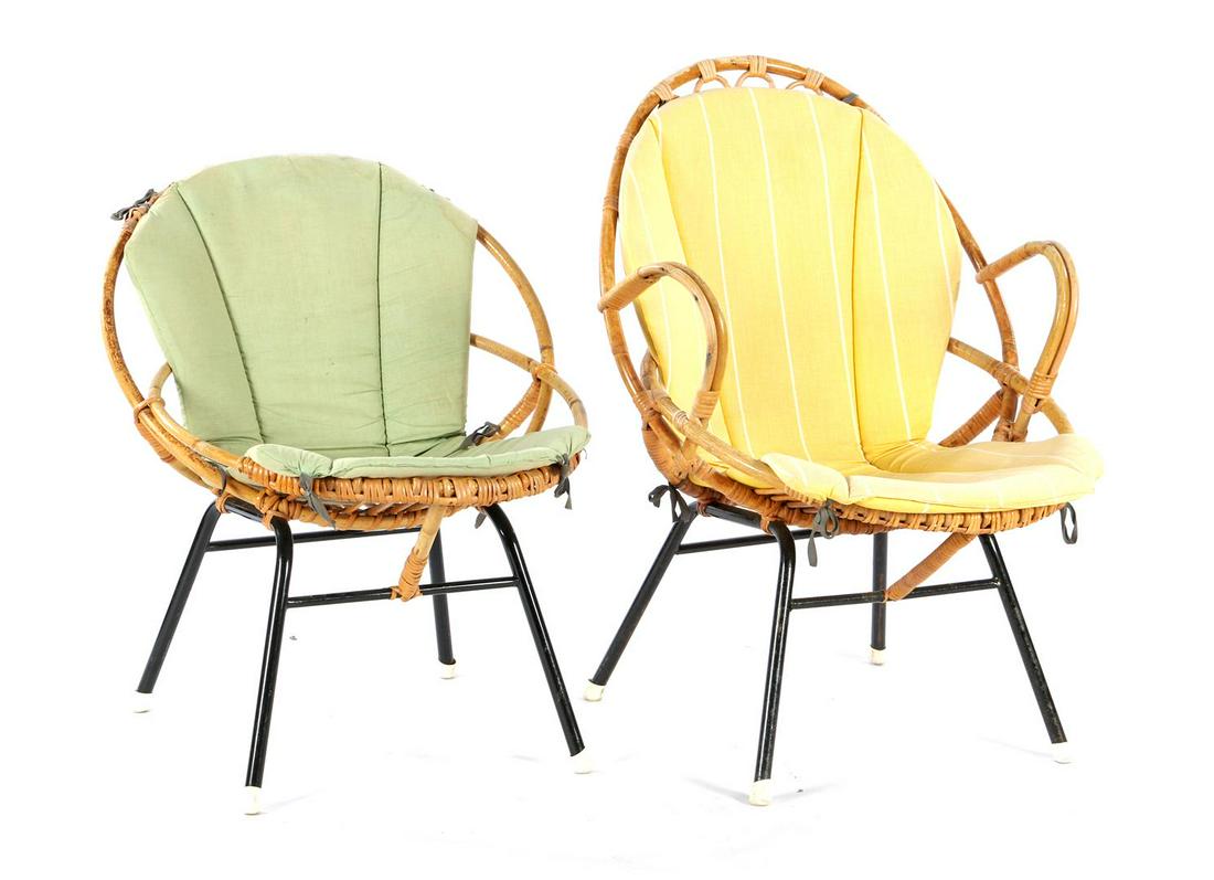 Rattan bucket and armchair on a blackened metal base: Rattan bucket and armchair on a blackened metal base, design Gebr. Jonkers/Dirk van Sliedrecht, Netherlands 1950s