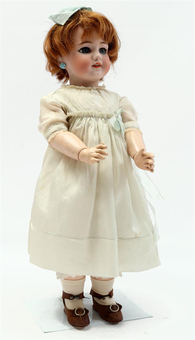 Porcelain doll: Porcelain doll, Tete Jumeau, 52 cm high