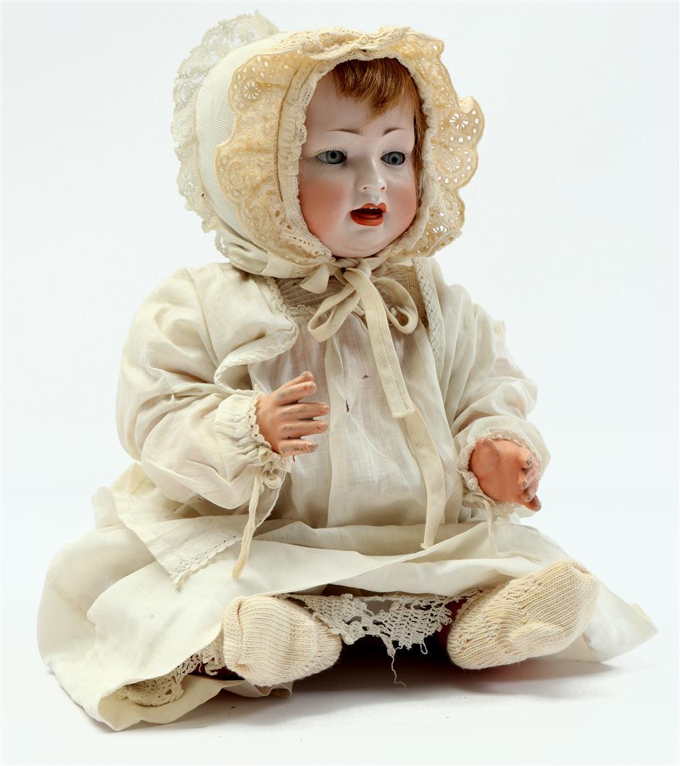 Porcelain doll (1 of 5)