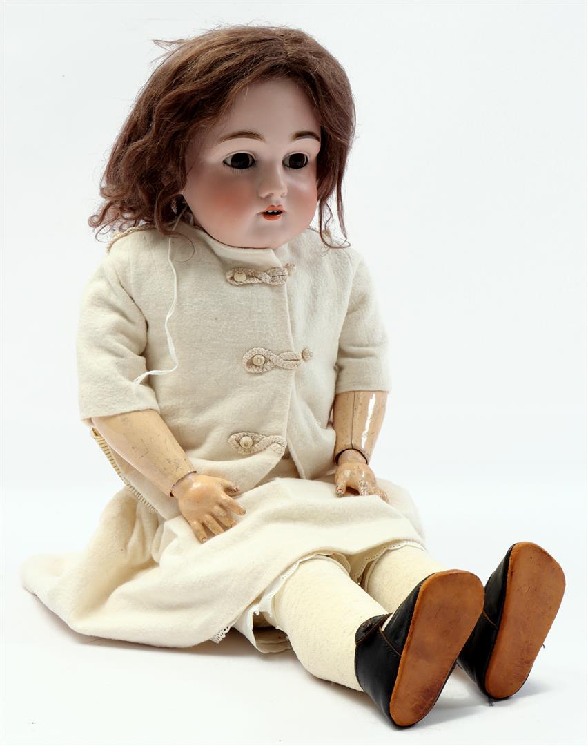 Porcelain doll (1 of 6)