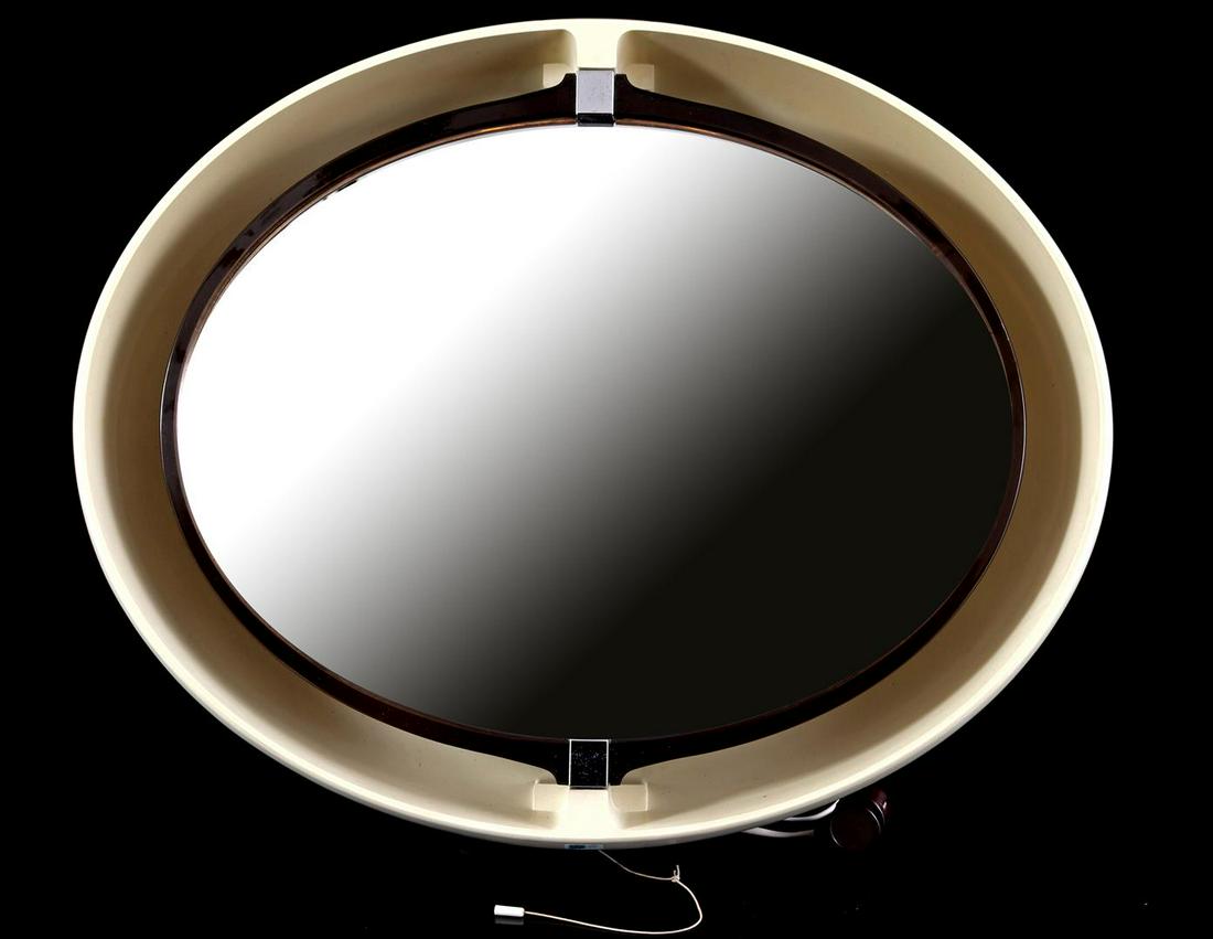 4-light plastic adjustable mirror (1 of 1)