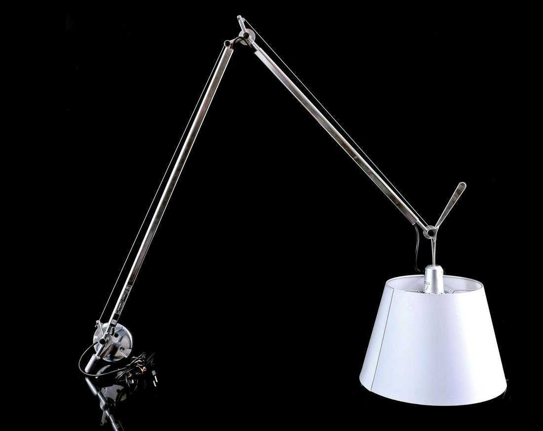 Artemide: Metal and aluminum adjustable wall lamp, design M. de Lucchi and G. Fassina for Artemide, model Tolomeo, Italy 1980s