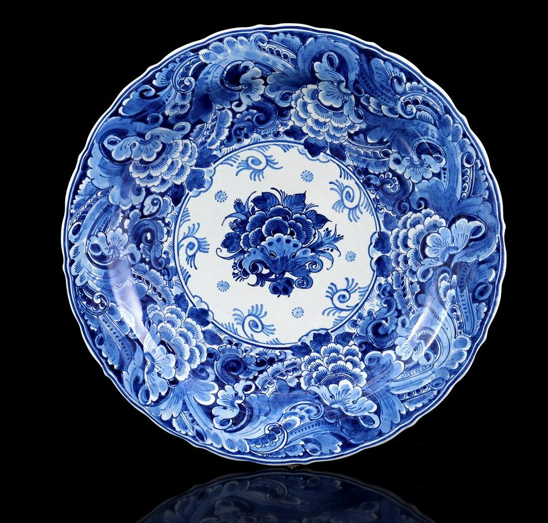 Porceleyne Fles Delft earthenware dish (1 of 1)
