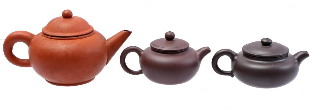 3 earthenware Yixing teapots (1 of 2)
