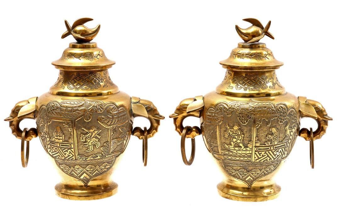 2 brass vases with lids (1 of 1)