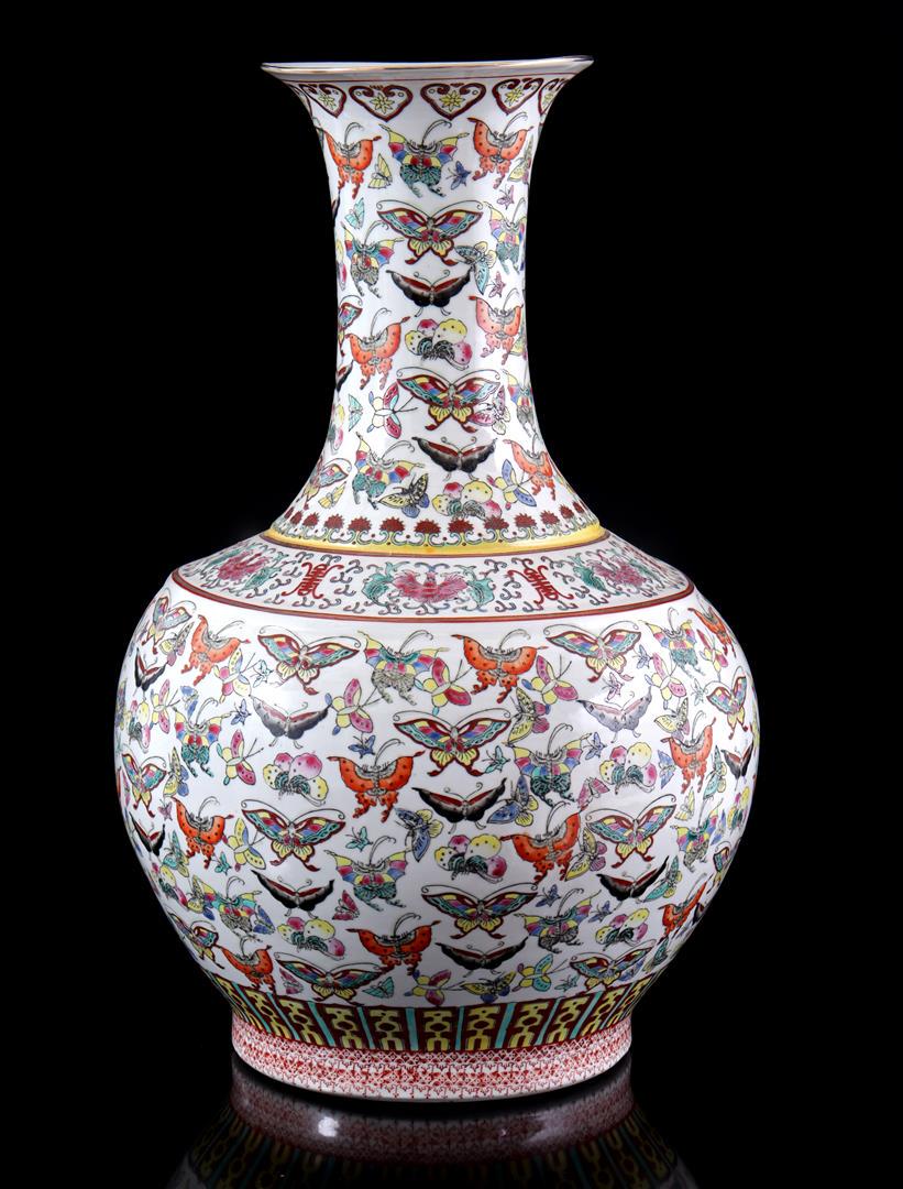 Porcelain vase (1 of 2)