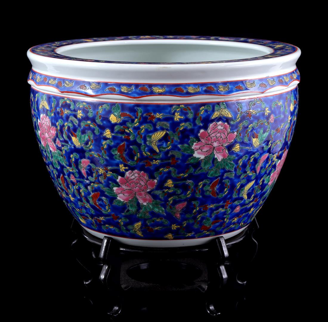 Blue porcelain flower pot (1 of 1)