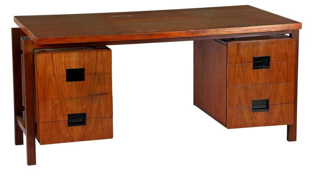 Teak desk: Teak desk with 2 Pastoe drawer units from U+N series, design Cees Braakman, top and legs not original, 73 cm high and top size 150x80 cm (marriage)
