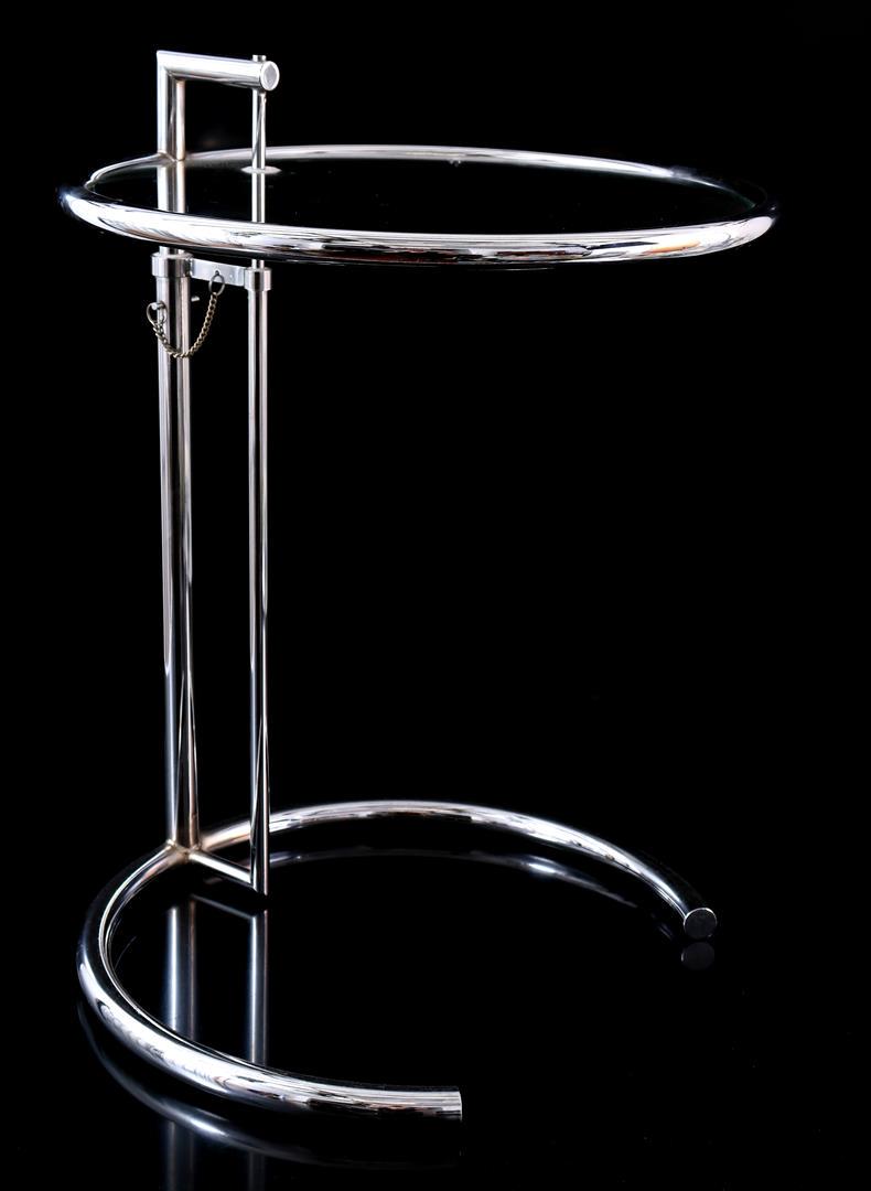 Tubular frame side table (1 of 1)