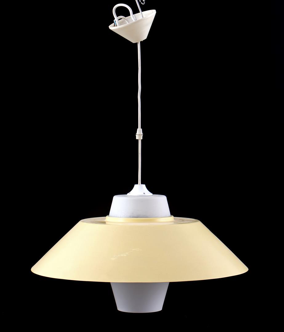 Metal hanging lamp (1 of 1)
