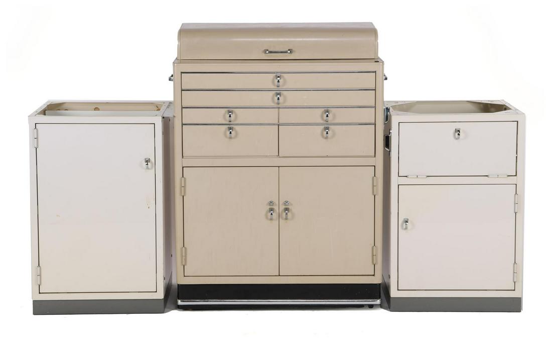 Metal chest of drawers (1 of 2)