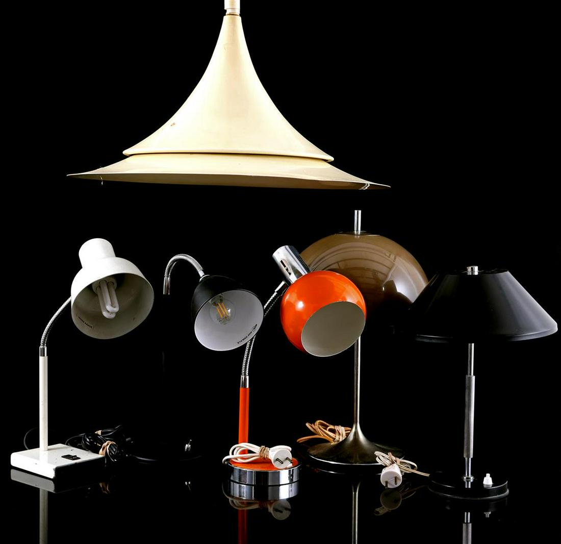 Lot mid-century lamps (1 of 1)