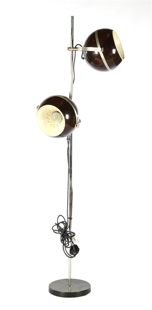 2-light lamp (1 of 1)