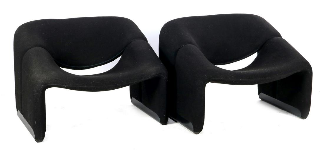Pierre Paulin: Pierre Paulin (1927-2009)Set of black woolen recliners, design Pierre Paulin for Artifort, model 'F598/Groovy chair', Netherlands design year 1972, presumably later version