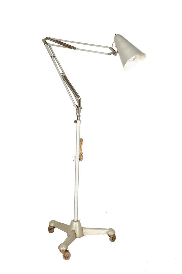 Attributed to Hala Zeist: Gray lacquered metal mobile factory lamp, attributed to Hala Zeist, Netherlands 1930s, upright 193 cm high