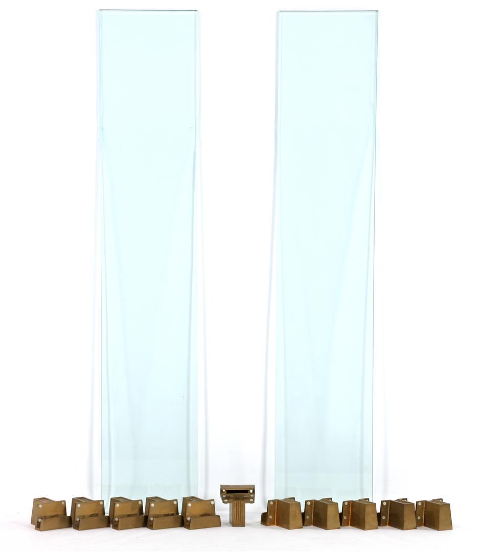 Peter Ghyczy: Peter Ghyczy (1940-)2 glass wall shelves, 129x25 cm