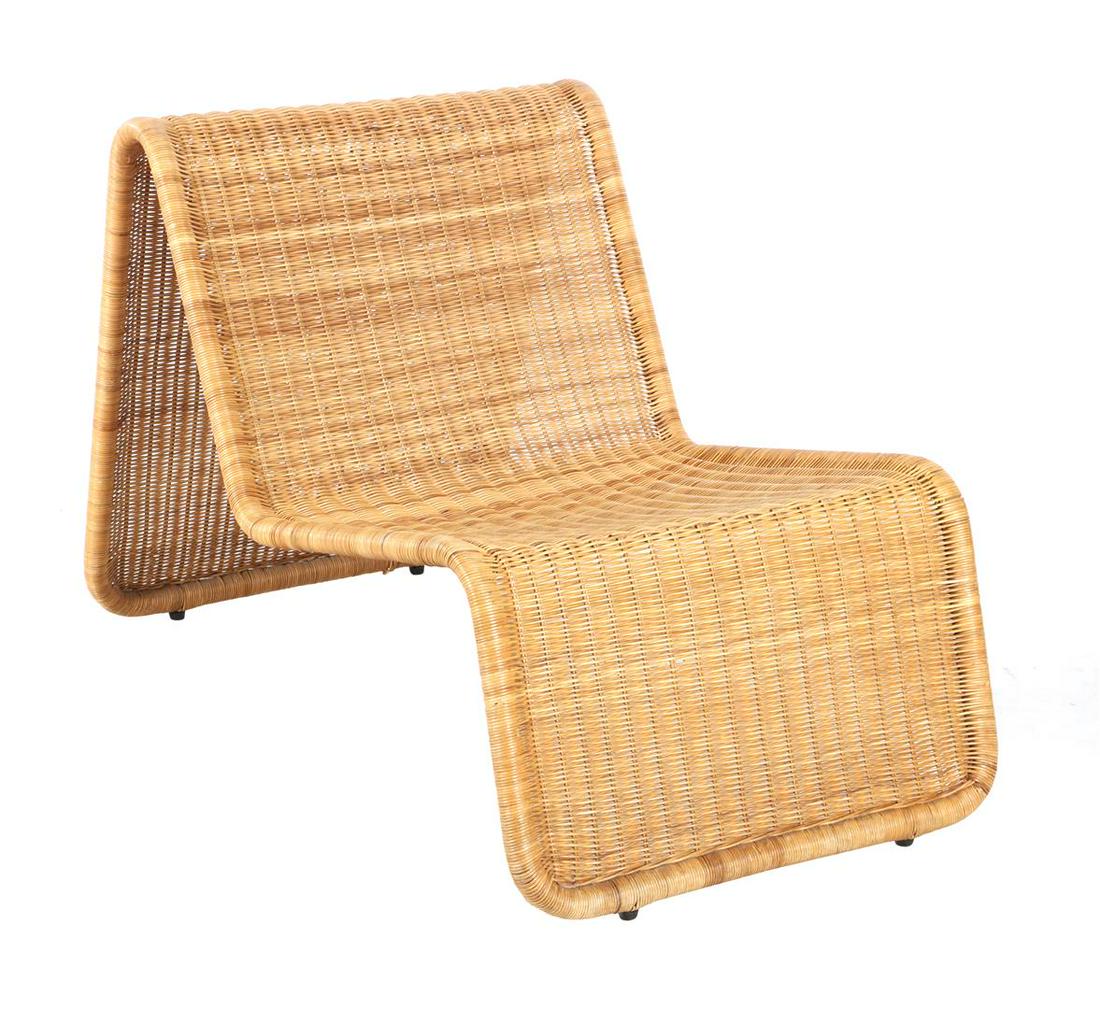 Wicker lounge chair (1 of 1)