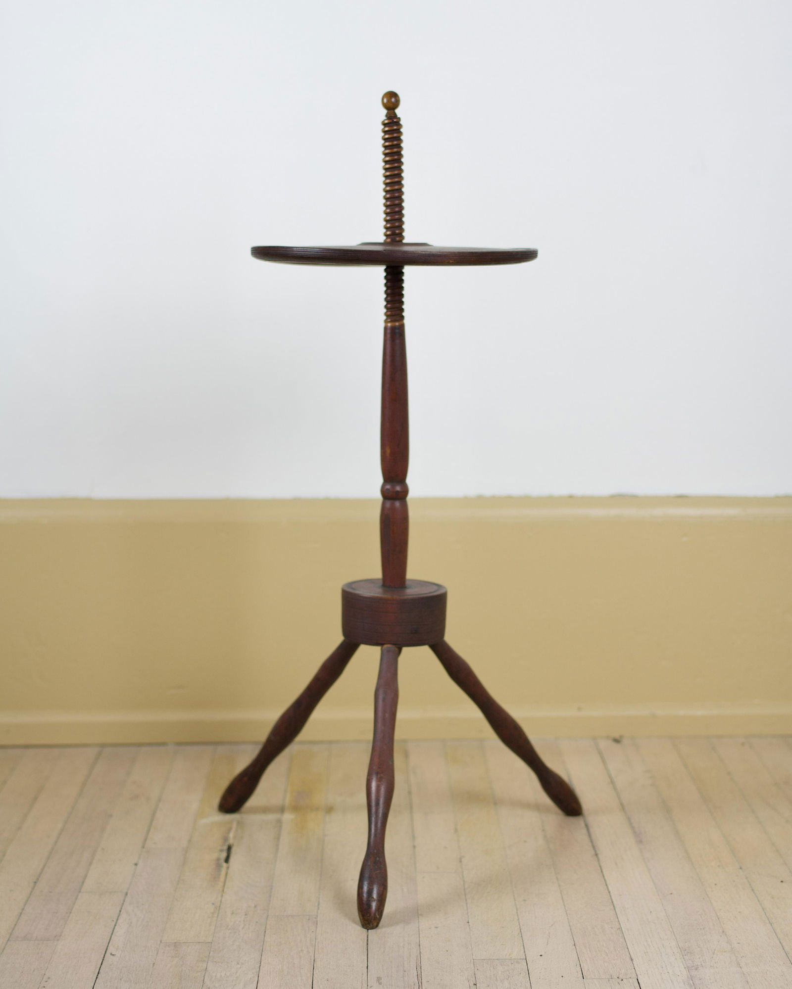 WINDSOR TRIPOD CANDLE STAND. (1 of 4)