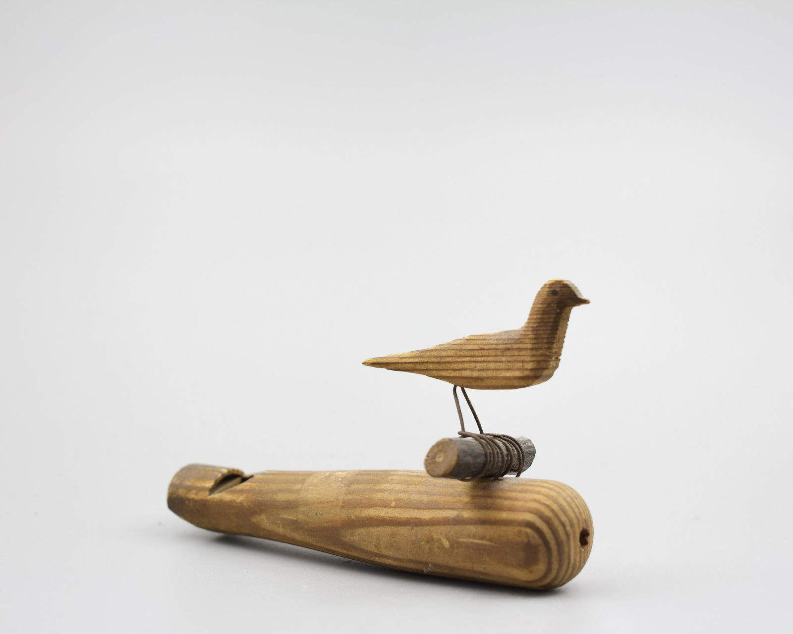 PRIMITIVE FOLK ART BIRD WHISTLE. (1 of 5)