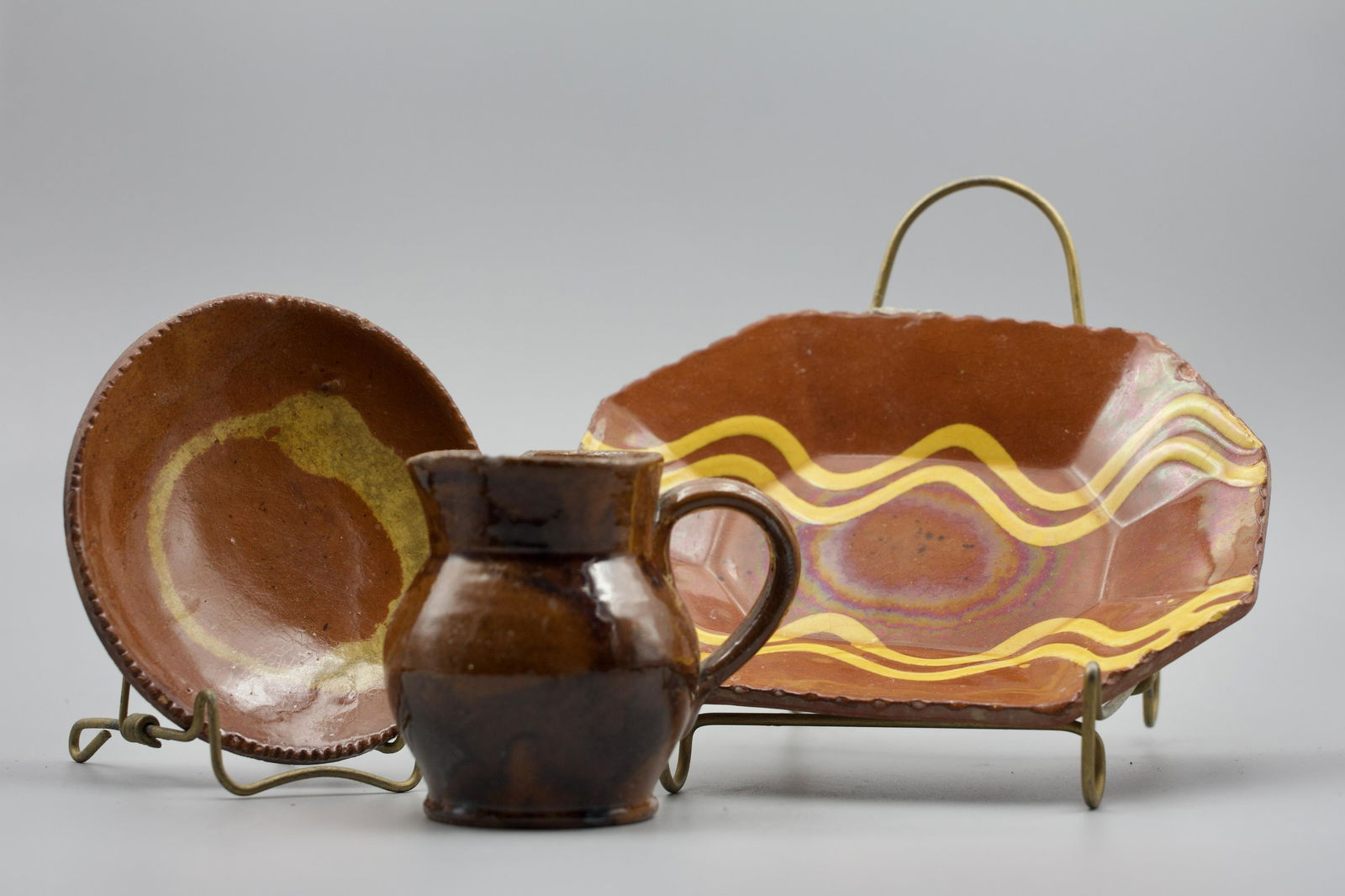 GROUP OF DIMINUTIVE REDWARE REDWARE. (1 of 6)