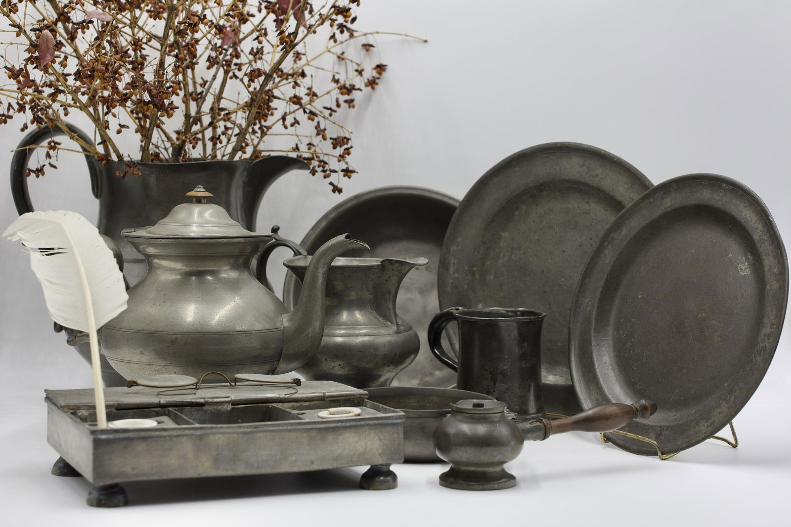 GROUP OF PEWTER ITEMS. (1 of 20)