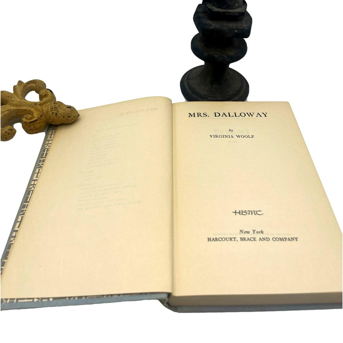 Pub. 1957, "Mrs. Dalloway" by Virginia Wolf, Hardcover book. (1 of 4)