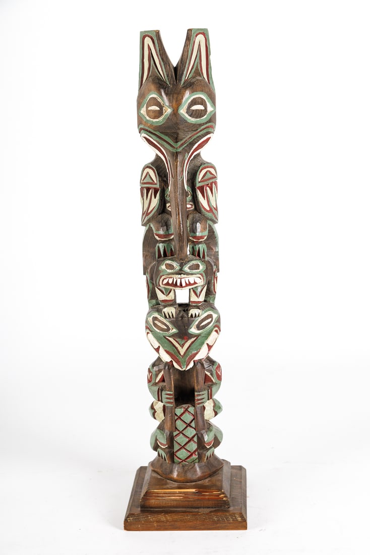TOTEM POLE BY RAY WILLIAMS. (1 of 8)
