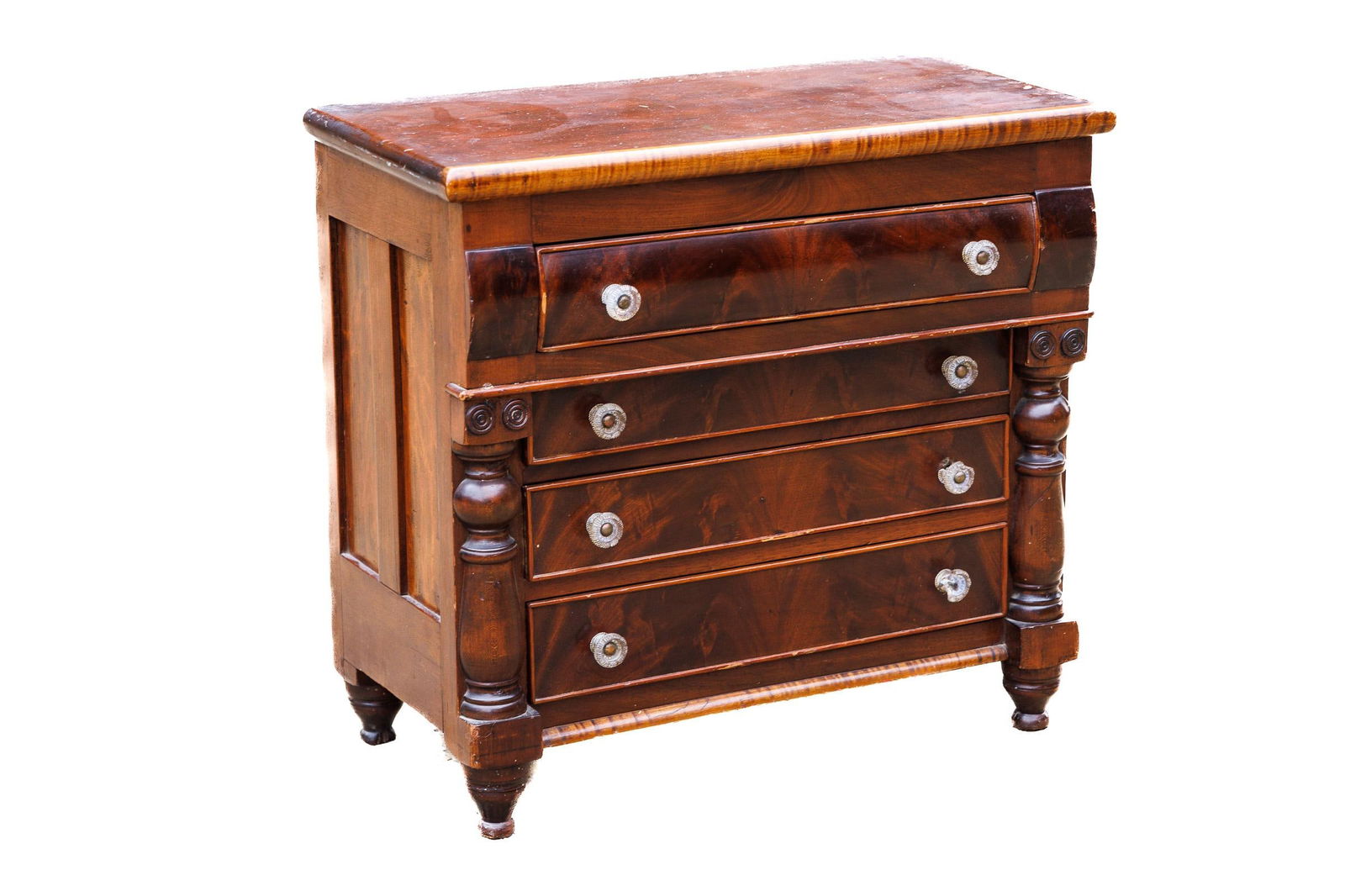 CHILD'S SIZE CHEST. (1 of 7)