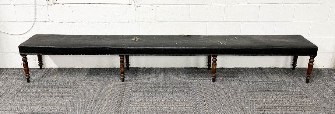 VICTORIAN BENCH. (1 of 5)