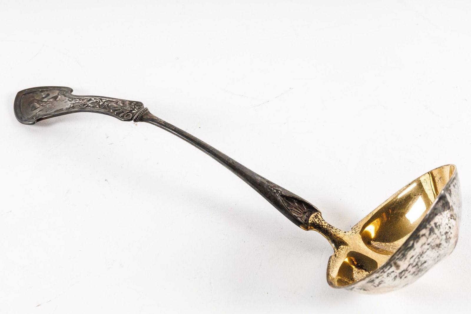 GORHAM STERLING "CORINTHIAN" PATTERN LADLE. (1 of 13)