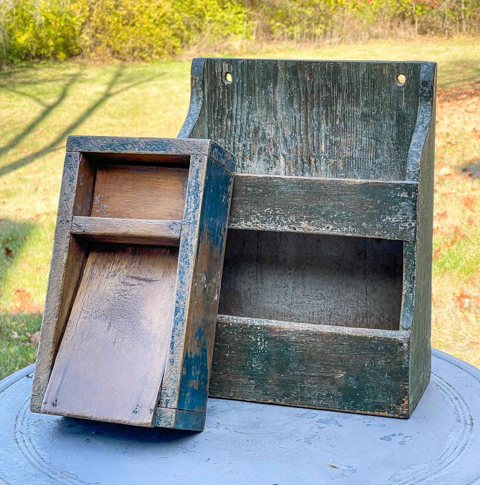 A WALL POCKET AND A SCRUBBING BOX. (1 of 4)