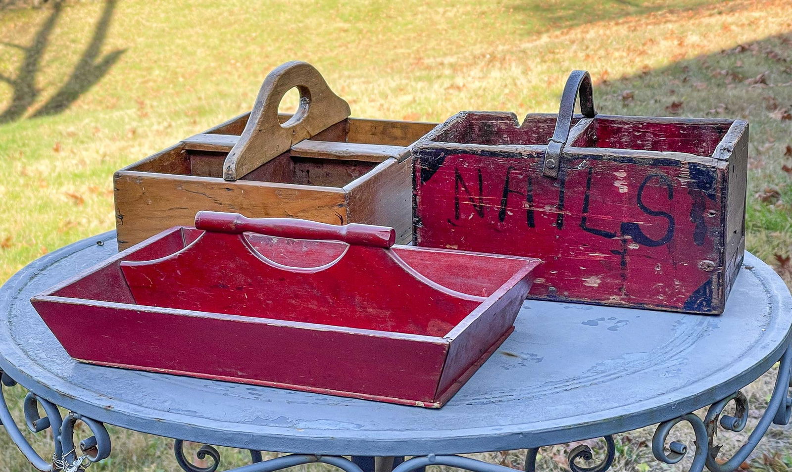 THREE TOTES. (1 of 5)