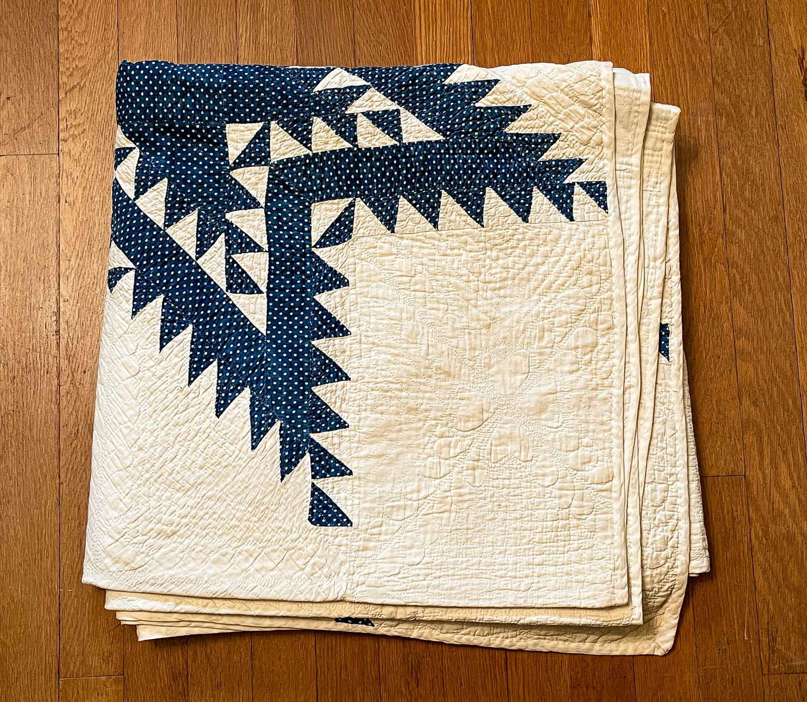 PIECE WORK QUILT. (1 of 3)