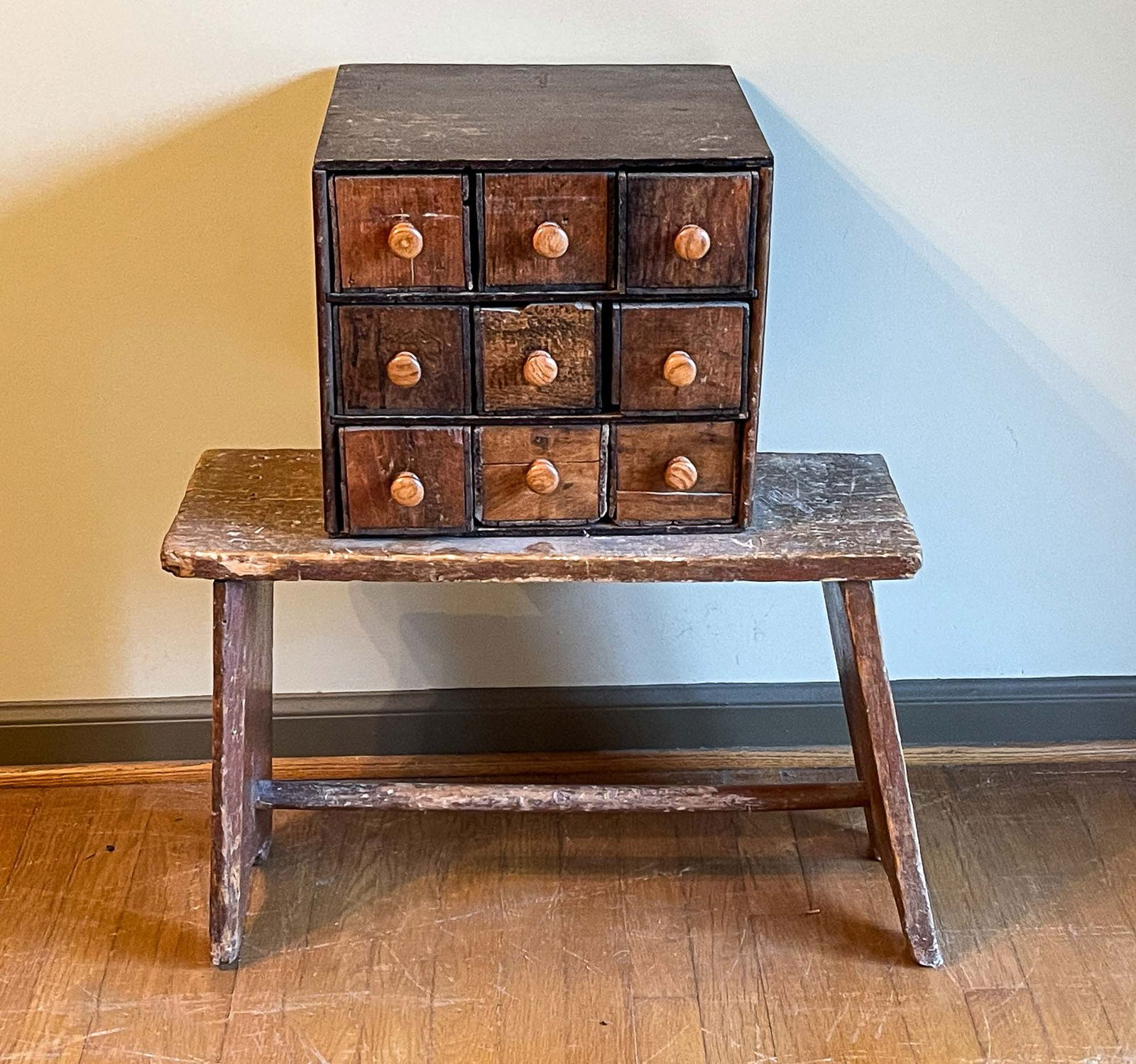 CASE OF DRAWERS AND A BENCH. (1 of 5)