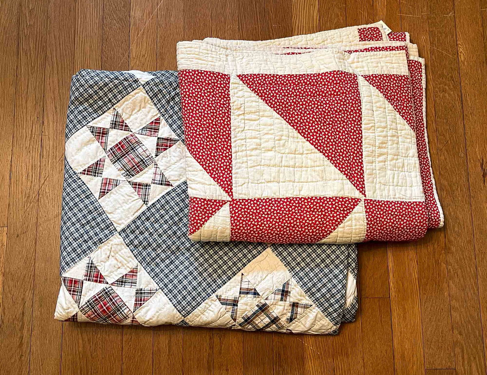 TWO PIECEWORK QUILTS. (1 of 5)