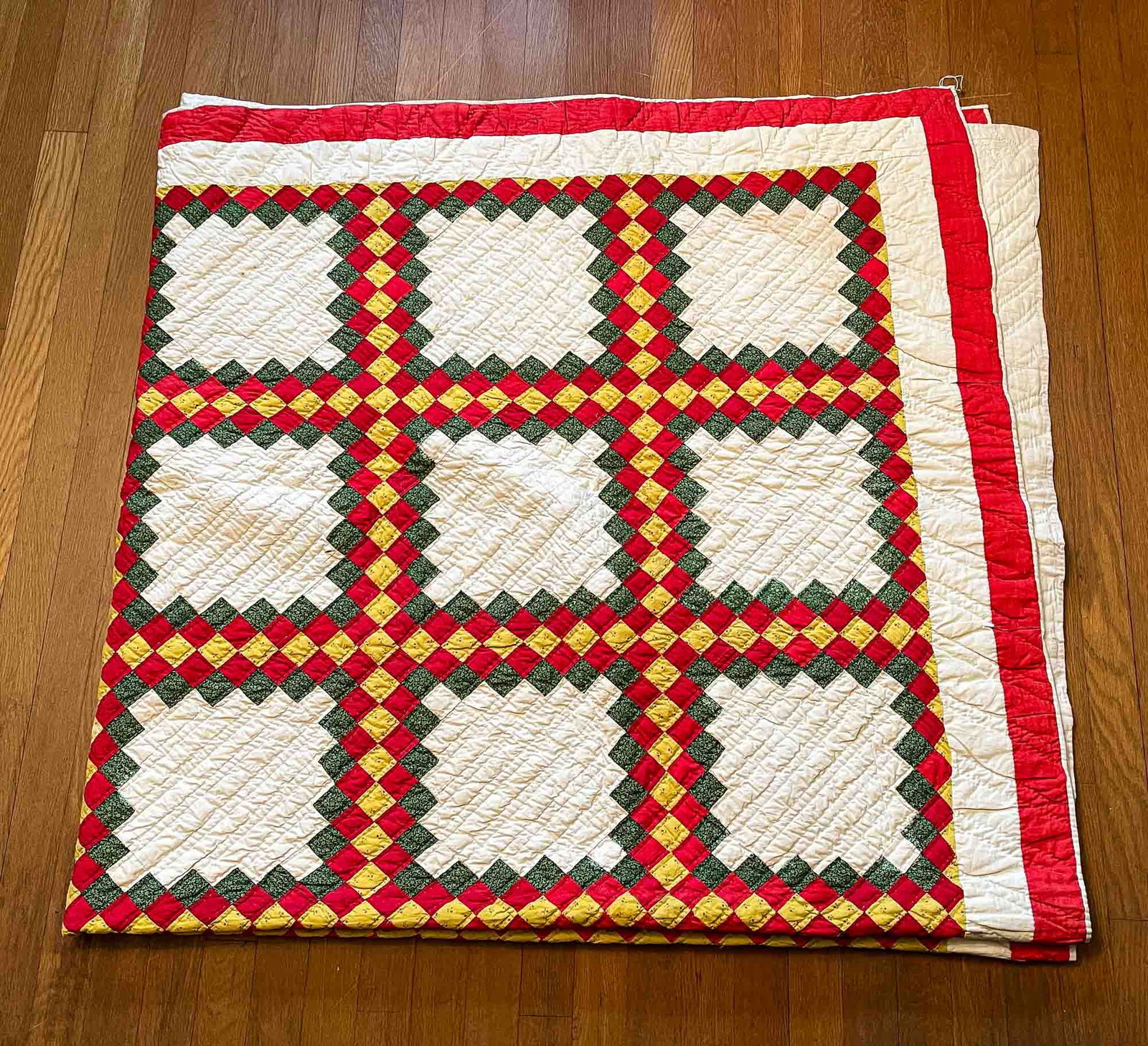 PIECE WORK QUILT. (1 of 2)