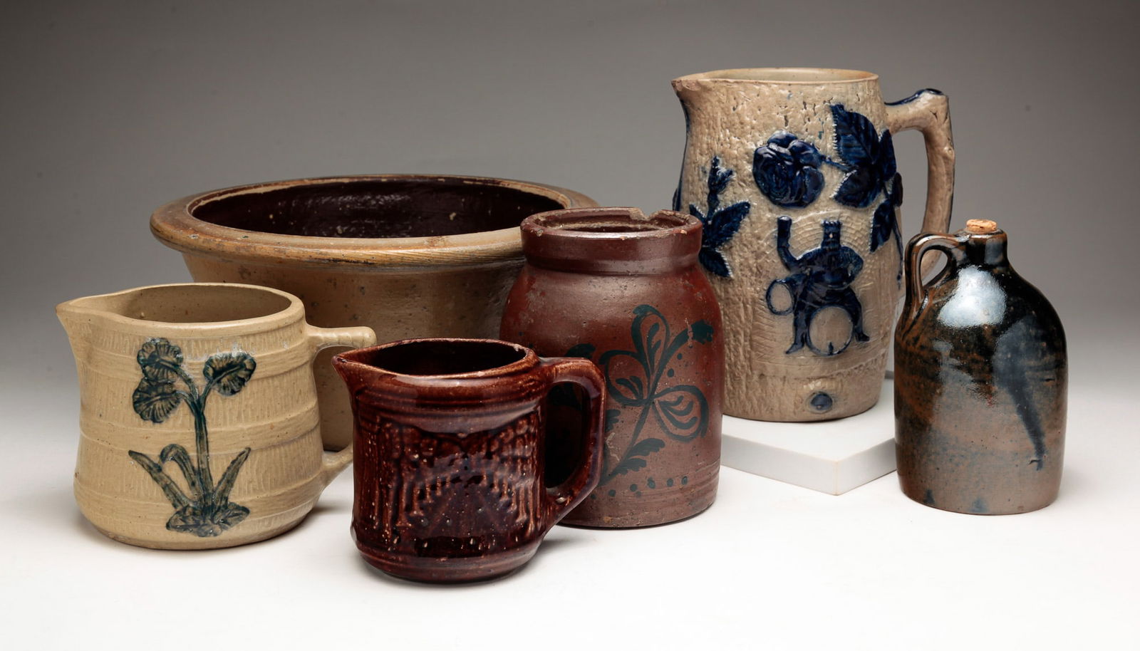 SIX PIECES OF STONEWARE. (1 of 4)