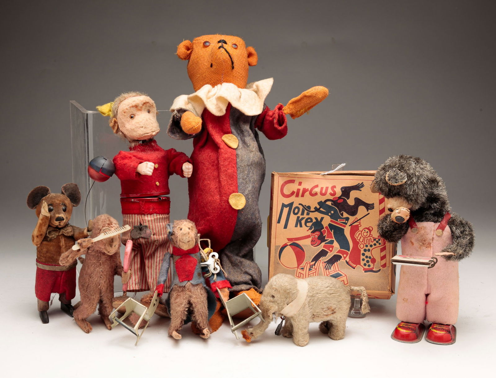 SEVEN WINDUP TOYS. (1 of 5)